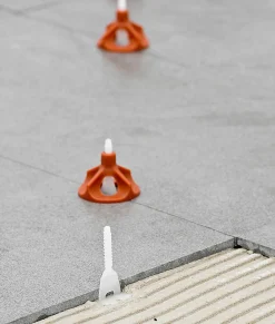 Raimondi Outils Du Carreleur<100 Bases croisillons autonivelants RLS VIS 1,5 mm (3-15 mm)