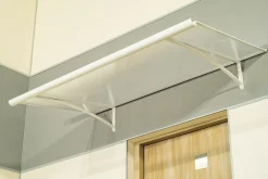 Arctom Auvent Karmel 120x83,5 couleur blanc RAL9016, plaque incolore- Auvent Et Marquise