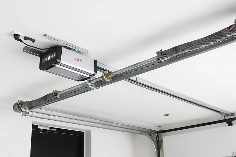 Boxer Ouvre-porte de garage WiFi 1000N modèle 5000, app smartphone, 2 télécommandes, rail 3,5 m- Motorisation De Porte De Garage