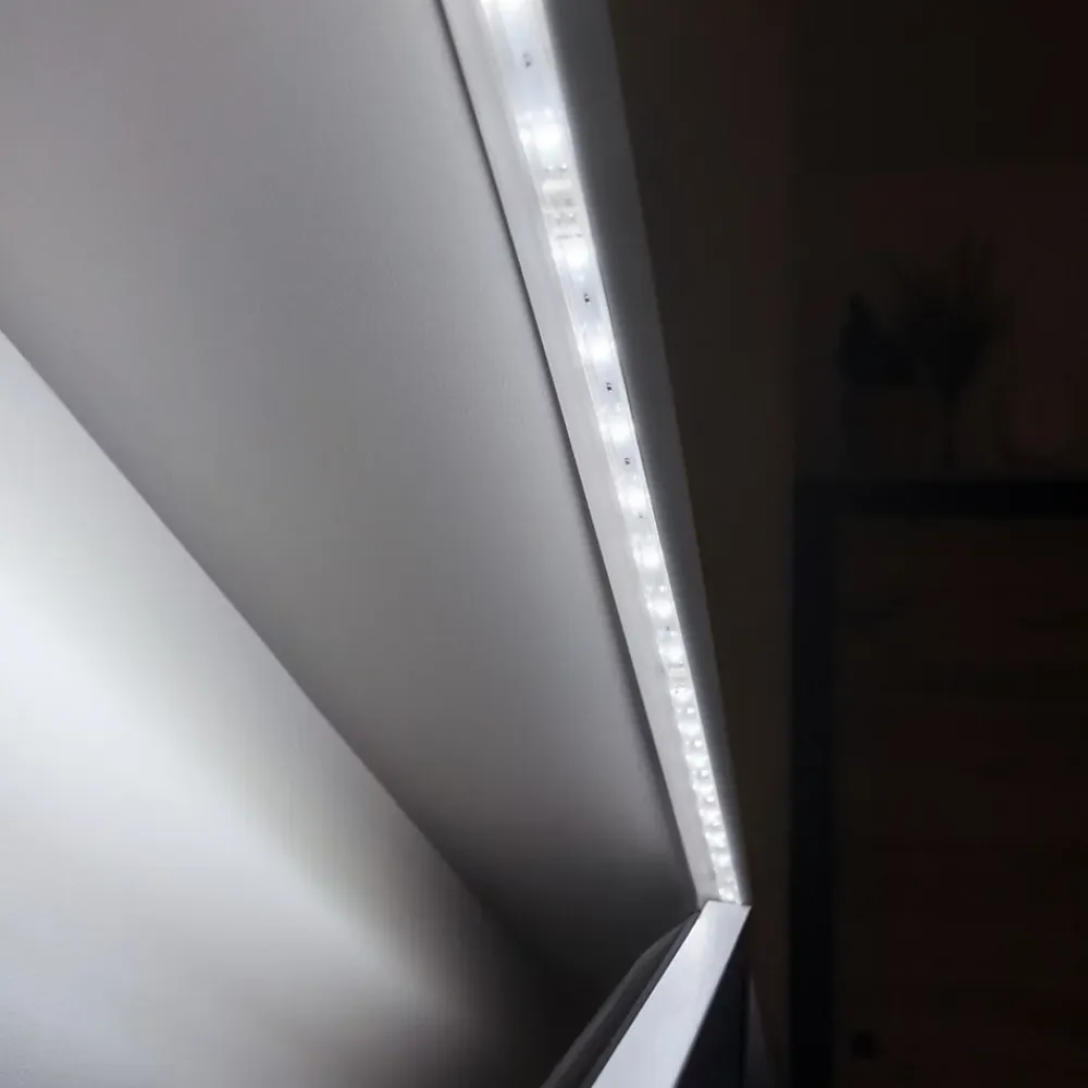 Quest Cache de tringle à rideau PVC 30x30mm, 2m, installation de la bande lumineuse LED, blanc- Plinthe Pour Sol En Vinyle Et Pvc