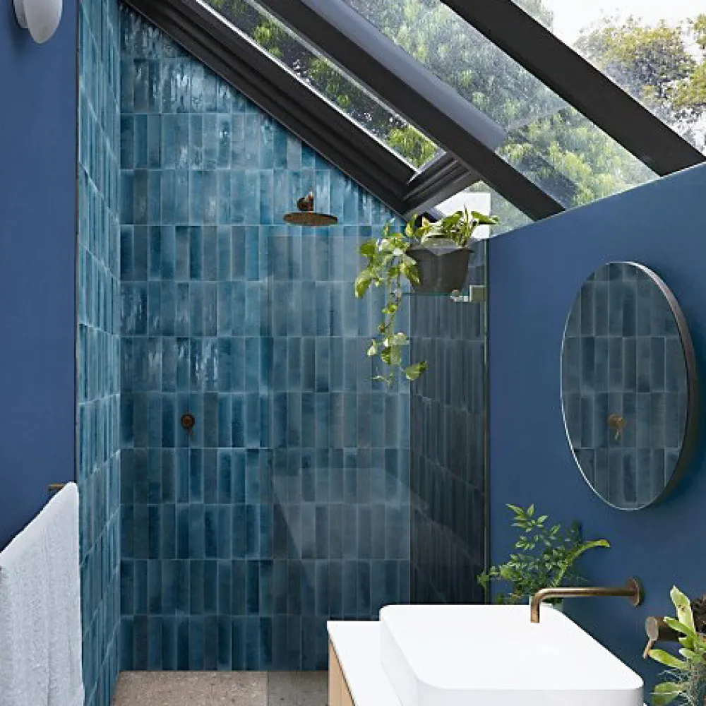 Les Carreaux De Jean Carrelage Effet Zellige Bleu TANGER 6x24 China - Les Carreaux de Jean- Faïence Pour Douche|Faïence Pour Pièce À Vivre