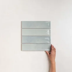 Les Carreaux De Jean  Faïence Pour Salle De Bains<Carrelage Effet Zellige Bleu Clair NARA Glass Gloss 7,5x30cm - Les Carreaux de Jean