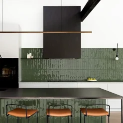 Les Carreaux De Jean  Carrelage Effet Zellige Vert Olive LUZ Oliva 5,3x30cm - Les Carreaux de Jean- Faïence Pour Pièce À Vivre|Faïence Pour Cuisine