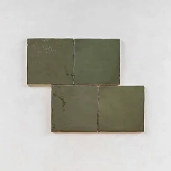 Gioia Materia Carrelage Effet Zellige Vert LA RIVIERA 13,2x13,2 Botanical Green - Les Carreaux de Jean- Faïence Pour Salle De Bains