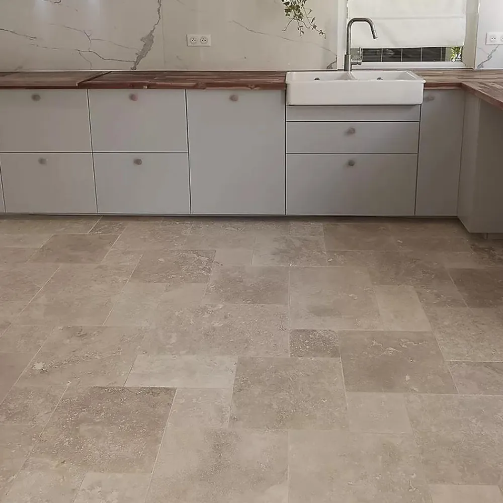 Ligerio Carrelage en travertin light adouci rebouché PREMIUM - Opus : 4 formats x 1,2 cm - Vendu par lot de 0,74 m²- Travertin