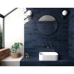 Aelle Carrelage Carrelage mur effet zellige bleu brillant 6x24,6 cm TRIBECA BLUE NOTE- Carrelage Sol Uni