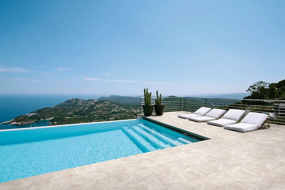 Allocarrelage Carrelage Extérieur Et Terrasse<Carrelage Piscine 30x60 Massif Central Pierre R11 -