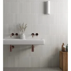 Aelle Carrelage Carrelage Sol Pour Salle De Bains|Carrelage Sol Effet Béton<Carrelage sol / mur brique déco mixe mate et brillant effet béton blanc 6x30 cm WADI DECOR SNOW
