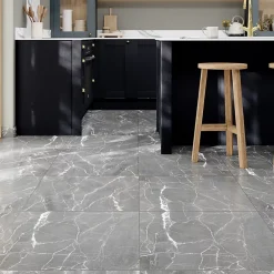 GoodHome Carrelage Mural Pour Douche|Carrelage Mural Pour Wc<Carrelage sol et mur effet marbre gris brillant L.60,8 x l.60,8 cm x ép.8,5 mm, Aruma