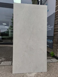 Velloza Carrelage sol/mur effet pierre mat carving QUBIC BIANCO L.120 x l.60cm- Carrelage Sol Effet Pierre