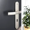 GoodHome Ensemble poignée sur plaque rond serrure Diss effet nickel satin gris L.139mm x l.40mm entraxe 195mm- Poignée De Porte