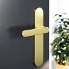 GoodHome Poignée De Porte<Ensemble poignée sur plaque rond Minzh effet laiton satin doré L.120mm x l.42mm entraxe 165-195mm