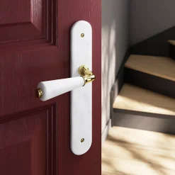 GoodHome Poignée De Porte<Ensemble poignée sur plaque Droit Porcelaine Vras blanc L.115mm x l.45mm entraxe 195mm