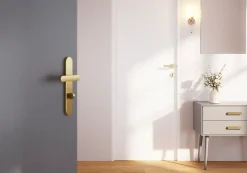 GoodHome Poignée De Porte<Ensemble poignée sur plaque rond à condamnation Minzh effet laiton satin doré L.120mm x l.42mm entraxe 165-195mm