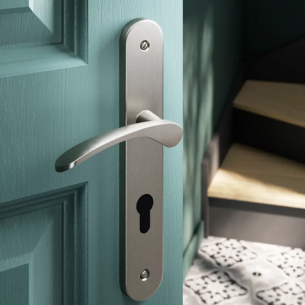 GoodHome Ensemble poignée sur plaque rondcylindre Beare effet nickel satin gris L.110.5mm x l.40mm entraxe 195mm- Poignée De Porte