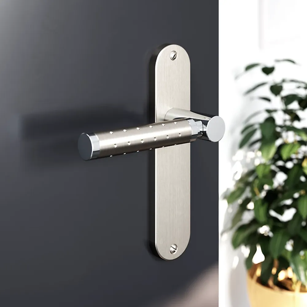 GoodHome Ensemble poignée sur plaque rond Brigg effet chrome et nickel satin gris L.132mm x l.40mm entraxe 165mm- Poignée De Porte