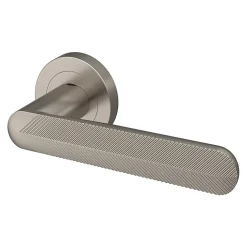 GoodHome Poignée De Porte<Ensemble poignée sur rosace rond à visser Garlan effet nickel satin gris Ø50mm