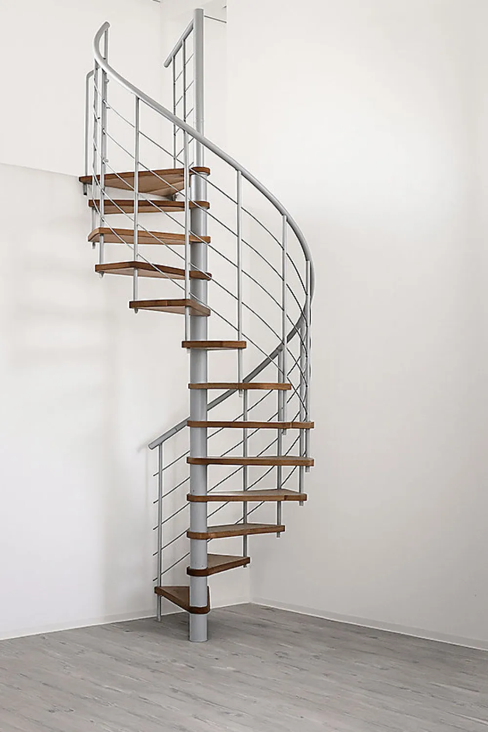 Matisere Escalier Colimaçon<Escalier colimaçon 15 marches - Diamètre 140cm - Hauteur à franchir 3.04 à 3.52m - Gris et Noyer - VENE140-SGMNOY-15