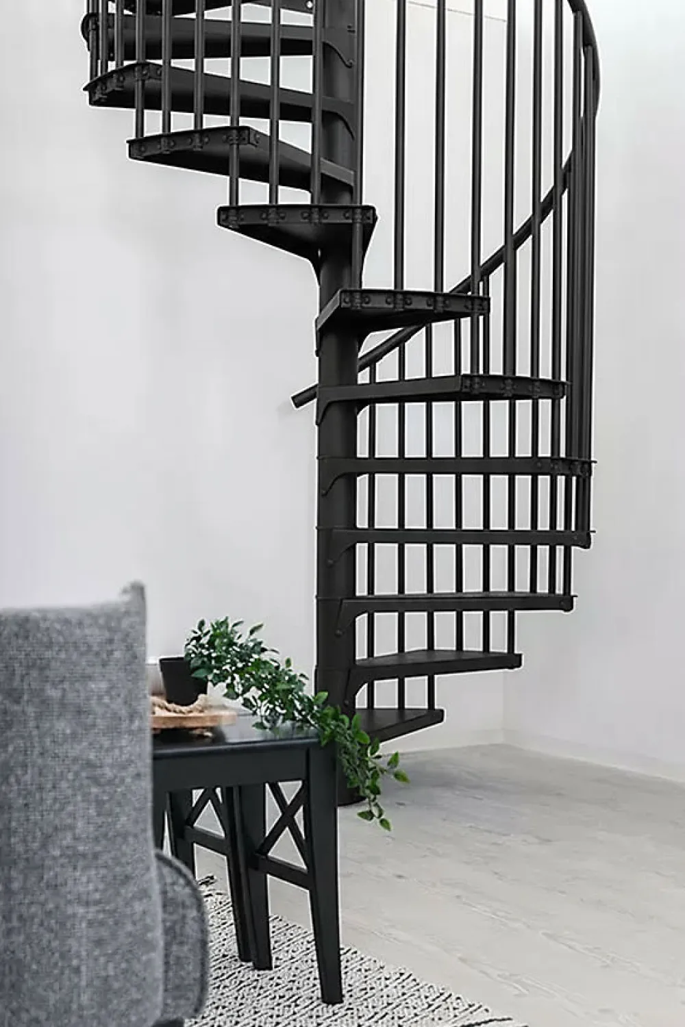 Matisere Escalier Colimaçon<Escalier colimaçon métal 10 marches - Hauteur à franchir 1.90 à 2.35m - Diamètre 160cm - Noir - RONDO160-NN-10