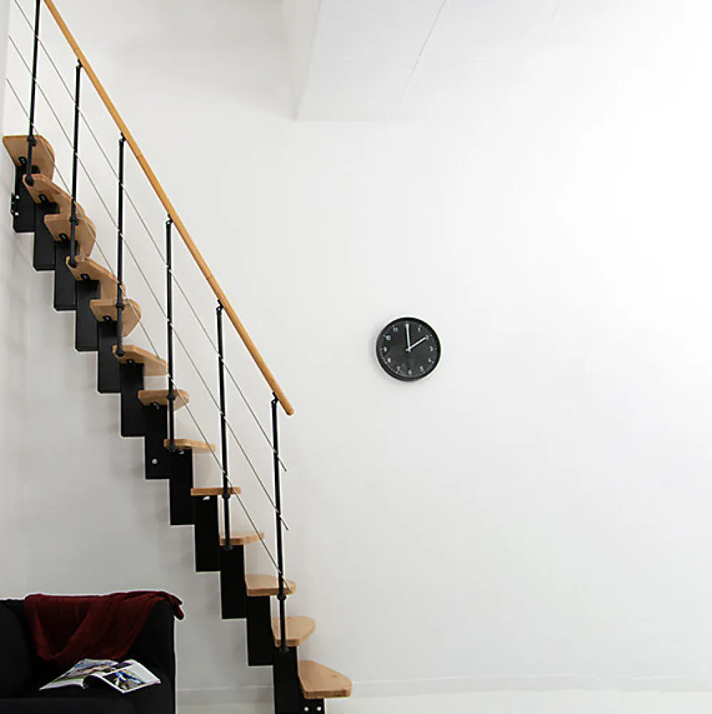 Matisere Escalier droit 9 marches - Hauteur à franchir 1.90 à 2.06m - Largeur 65cm - Structure noire et marche hêtre - QUATR65/I-NB-9- Escalier Droit