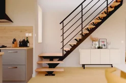 Alumin'home Escalier monopoutre palier Maya rampe aluminium marche hêtre l. 2.75 m- Escalier Quart Tournant