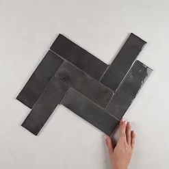 Gioia Materia Faïence Pour Cuisine<Faïence Effet Zellige Noir ARTISAN 6.5x20 Graphite - Les Carreaux de Jean