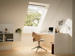 Velux Fenêtre de toit à projection Confort Whitefinish - bois peint en blanc L. 78 x H. 118 cm (GPL 2076 MK06)- Velux Et Fenêtre De Toit
