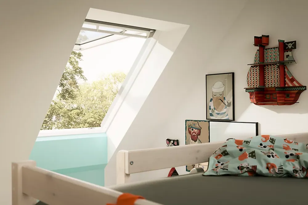 Velux Fenêtre de toit à projection Tout Confort Whitefinish - bois peint en blanc L. 78 x H. 140 cm (GPL 2057 MK08)- Velux Et Fenêtre De Toit