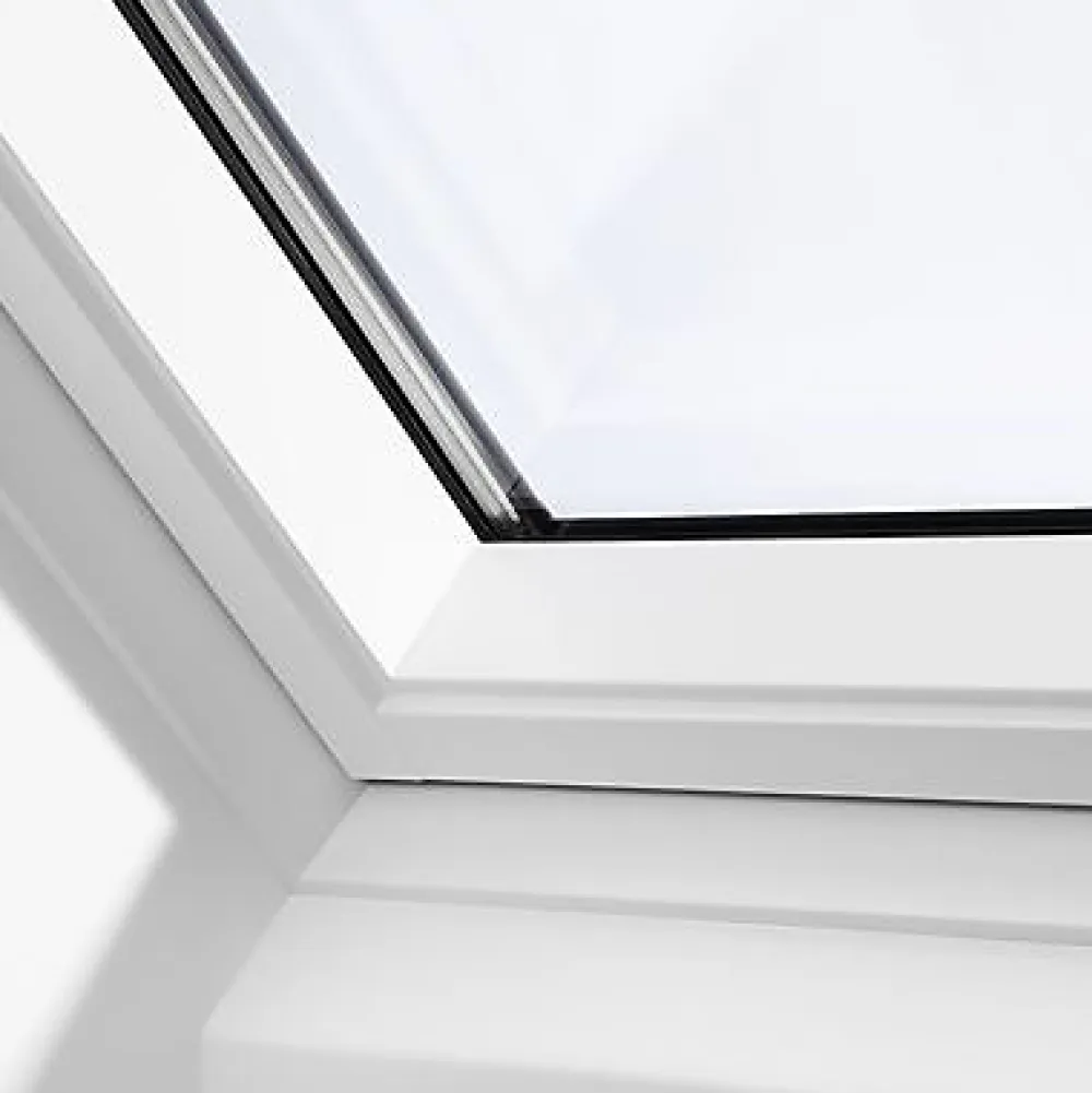 Velux Velux Et Fenêtre De Toit<Fenêtre de toit à rotation Tout Confort Whitefinish - bois peint en blanc L. 55 x H. 98 cm (GGL 2057 CK04)