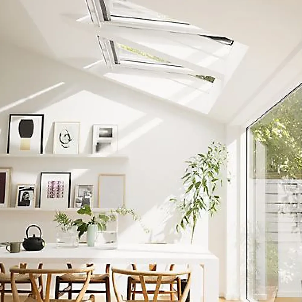 Velux Velux Et Fenêtre De Toit<Fenêtre de toit à rotation Tout Confort Whitefinish - bois peint en blanc L. 55 x H. 98 cm (GGL 2057 CK04)