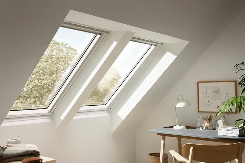 Velux Velux Et Fenêtre De Toit<Fenêtre de toit à rotation Confort Whitefinish - bois peint en blanc L. 114 x H. 118 cm (GGL 2076 SK06)