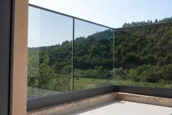 Verrea Garde-Corps, Balustrade<Garde-corps vitré , Intérieur et Extérieur , Gris Anthracite 7016 satiné , Vitrage feuilleté 88-2 , Fabrication française