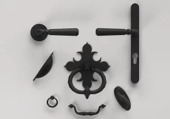 GoodHome Heurtoir de porte extérieur Kilhog noir H.170 mm x l.140 mm- Poignée De Porte Extérieure