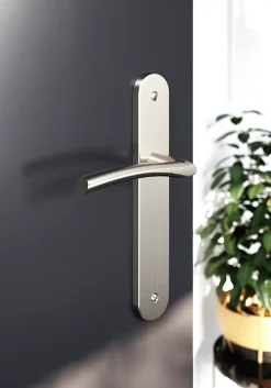 Poignée De Porte<Lot 3 poignées sur plaque GoodHome Hirel effet nickel satin gris L.128mm x l.40mm entraxe 195mm