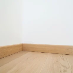 Wood&Sens Plinthe Bois|Plinthe Bois<Lot de 10 Plinthes Plaquées Chêne MDF Arrêtes vives, L.2,23 m x l.9,8 cm x Ep.9 mm