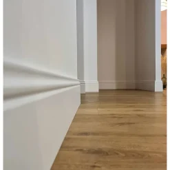 Wood&Sens Lot de 5 Plinthes Style Prépeint MDF, L.2,44 m x l.14,8 cm x Ep.16 mm- Plinthe Bois|Plinthe Bois
