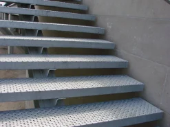 Meiser Accessoire D'Escalier<Marche d'escaliers tole perforée TOLHUIT 900x330 mm galvanisé à chaud