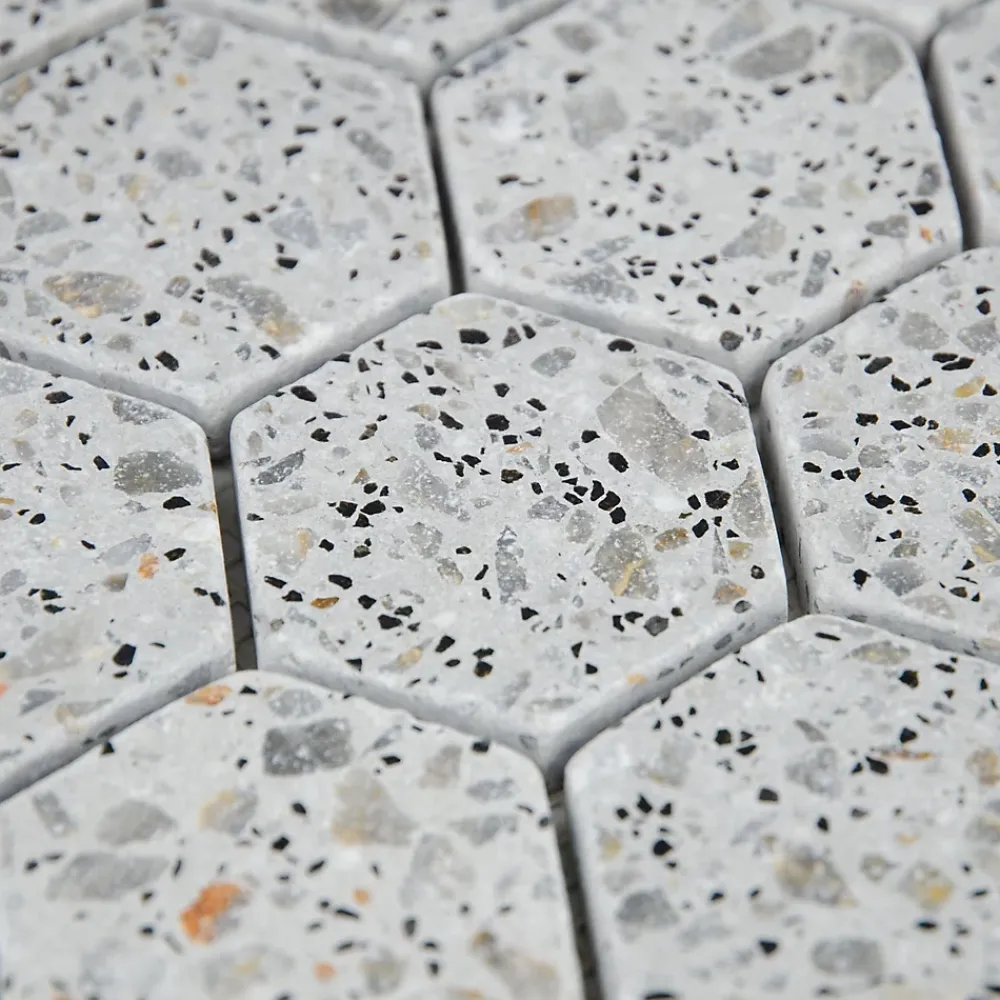 Casa Linéa MOSAIQUE HEXAGONE TERRAZZO LIGHT GREY 1 PLAQUE 30,5 x 30,5 CM CASA LINEA- Mosaïque Pour Wc