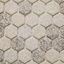 Ilcom Mosaïque de verre pressé antidérapant R11 sur maille pour salle de bain ou cuisine 52 cm x 34 cm - Hexa grey mat (0,166m²)- Mosaïque Pour Douche|Mosaïque Pour Salle De Bains