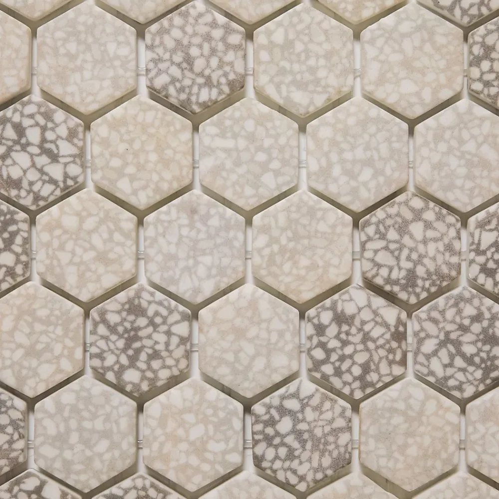 Ilcom Mosaïque de verre pressé antidérapant R11 sur maille pour salle de bain ou cuisine 52 cm x 34 cm - Hexa grey mat (0,166m²)- Mosaïque Pour Douche|Mosaïque Pour Salle De Bains