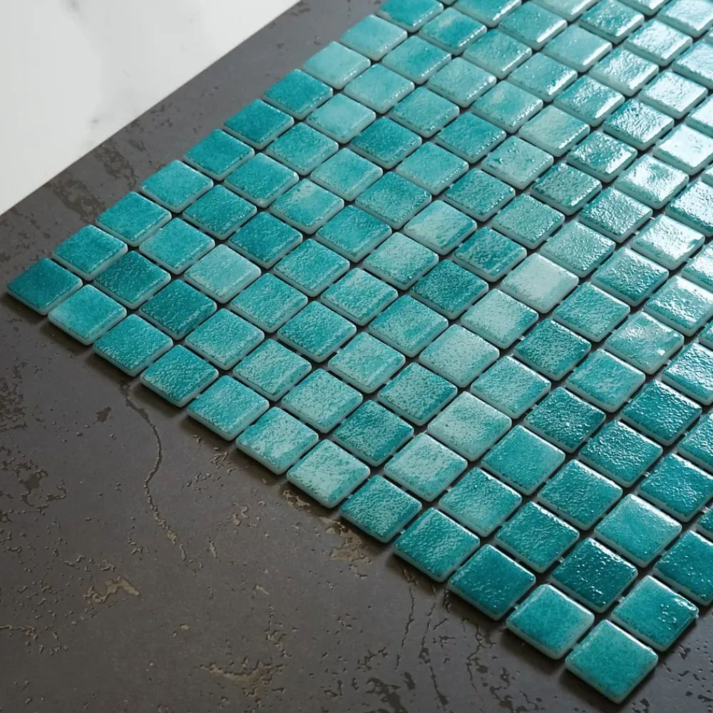 Ilcom Mosaïque en verre pressé pour piscines, bains et saunas 32.5 cm x 51.5 cm - Clear water- Mosaïque