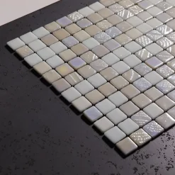 Ilcom Mosaïque en verre pressé sur maille pour piscine 32.5cm x 51.5cm - Alves Blend White (0,167m²)- Mosaïque Pour Salle De Bains|Mosaïque Pour Douche