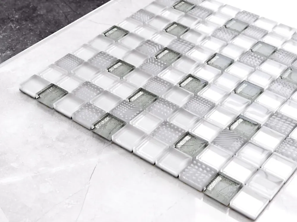 Ilcom Mosaïque|Mosaïque Pour Douche<Mosaïque en verre sur filet pour salle de bain ou cuisine 30 cm x 30 cm - Crushed white silver