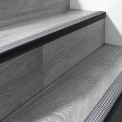 Quest Nez De Marche|Nez De Marche<Nez de marche PVC 40x25mm, , profilé d'escalier ND, auto-adhésif, antidérapant, d'escalier-protection, noir-argent, 2m
