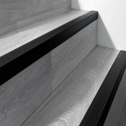 Quest Nez De Marche|Nez De Marche<Nez de marche PVC 50x42mm, , profilé d'escalier RGP, auto-adhésif, antidérapant, d'escalier-protection, noir, 1.65m