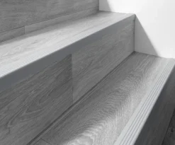 Quest Nez De Marche|Nez De Marche<Nez de marche PVC 40x25mm, , profilé d'escalier ND, auto-adhésif, antidérapant, d'escalier-protection, gris, 1.3m