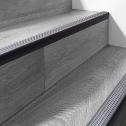 Quest Nez De Marche|Nez De Marche<Nez de marche PVC 40x25mm, , profilé d'escalier ND, auto-adhésif, antidérapant, d'escalier-protection, noir-argent, 1.1m