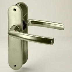 Autres Paire de poignées sur plaques aluminium blindé 190 mm porte intérieur sans clés Bricard Osmose- Poignée De Porte
