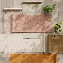 GoodHome Papier peint vinyle intissé Pufos uni texturé beige L. 10,05m x l. 0,53m- Papier Peint