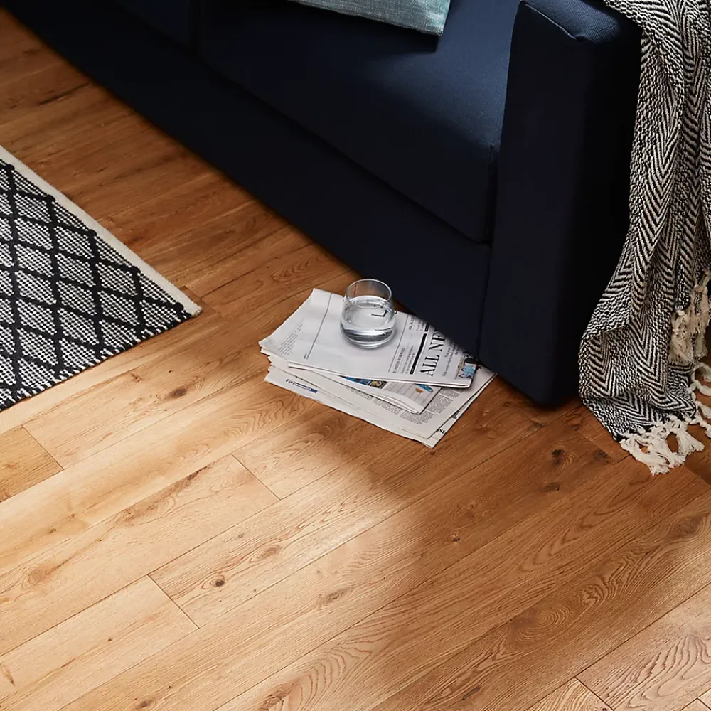 GoodHome Parquet massif à coller Laholm 2 m en chêne verni coloris naturel- Parquet Massif|Voir Tous Les Parquets